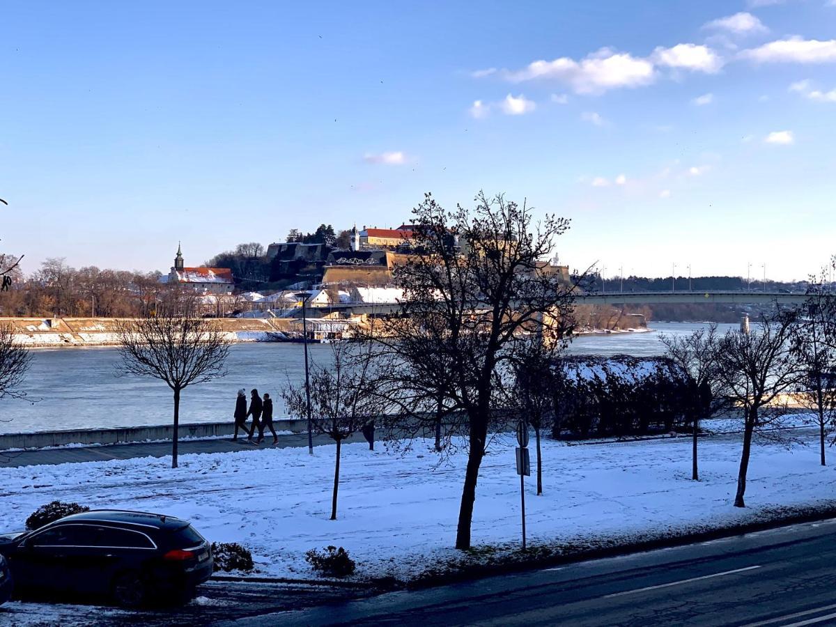 Apartman Danube Novi Sad Bagian luar foto